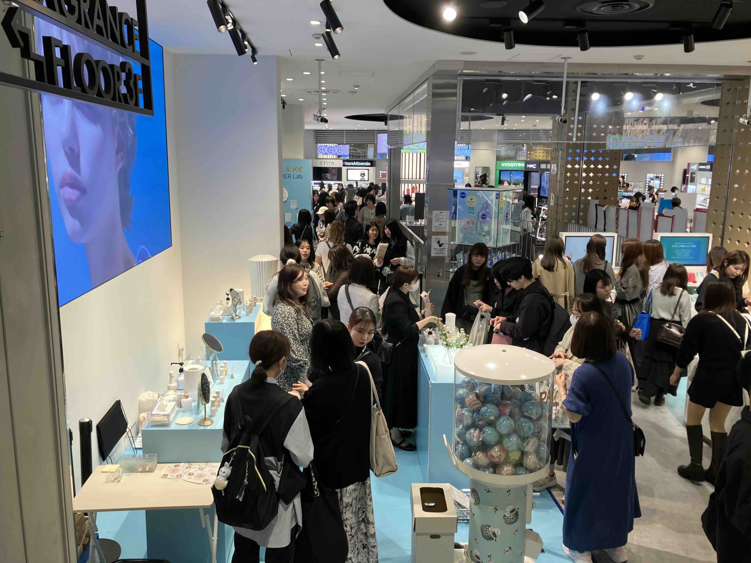 @cosmepopup_paul&joe