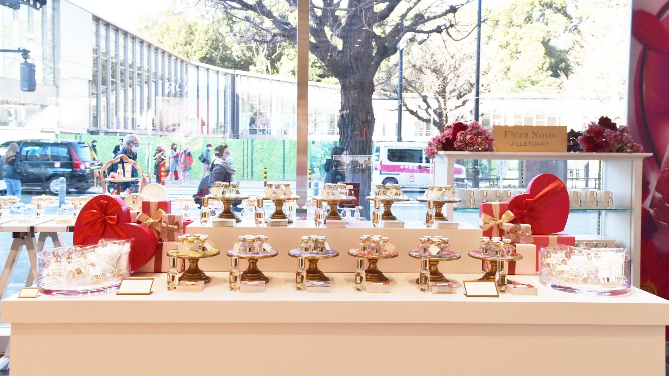 @cosmepopup_paul&joe1